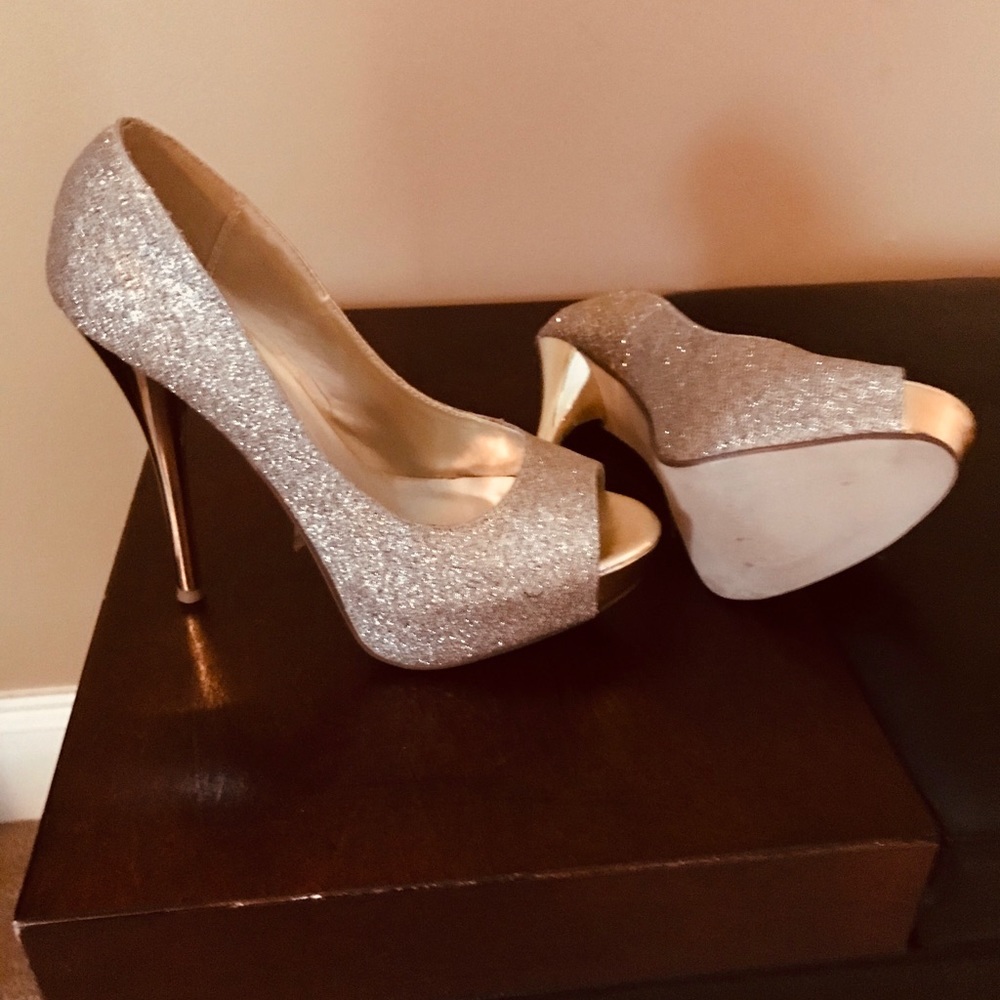 Shoe